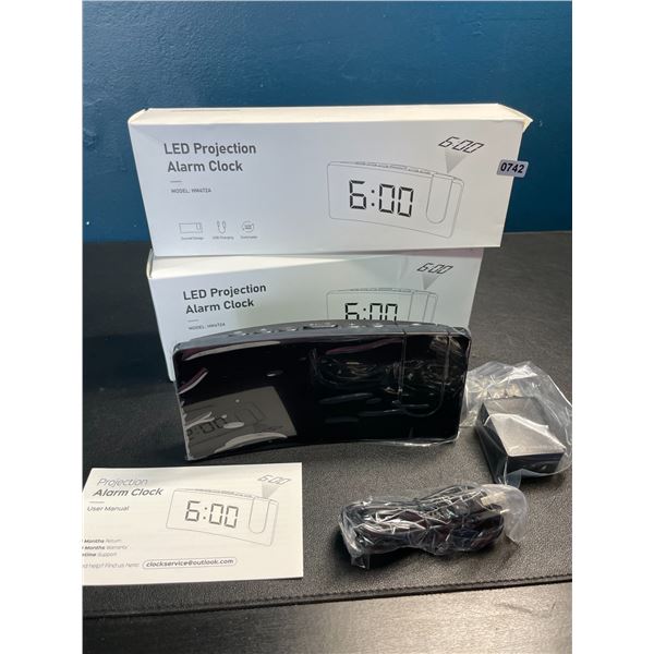 Lor of 2 LED Projection Alarm Clocks - Brand New