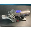 Image 2 : Lot of 1 Dyson Handheld Vacuum w/ Battery - Used
