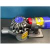 Image 2 : Lot of 1 Dyson Handheld Vacuum w/ Battery - Used