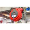 Image 1 : REELWORKS WALL MOUNT HOSE REEL WITH 50' AIRLINE HOSE 300 PSI WORKING PRESSURE