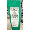 Image 3 : FEATHERLITE FIBREGLASS & ALUMINUM 5' - 225 LB CAPACITY GREEN/YELLOW STEP LADDER