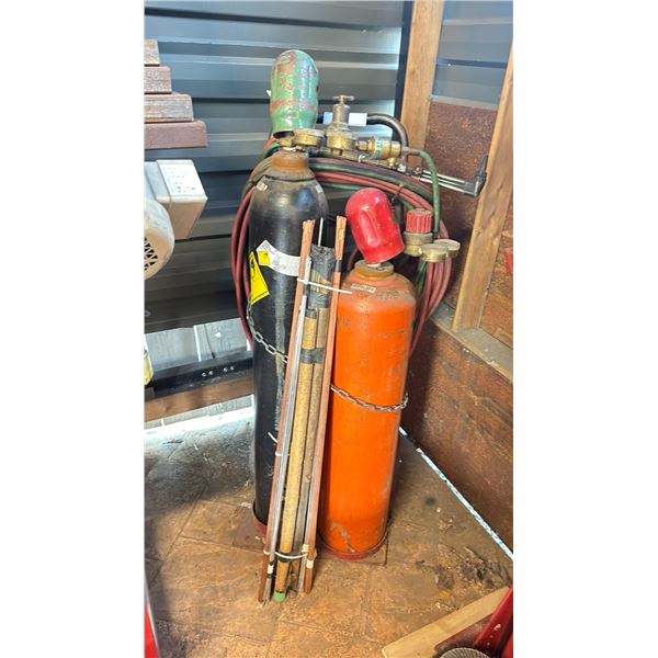OXYACETYLENE WELDING SET - DOLLIES, TANKS, TORCH, HOSES, GAUGES & BUNDLES OF ASSORTED TIG