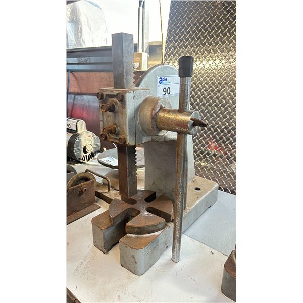 2 TONNE TABLE TOP ARBOUR PRESS