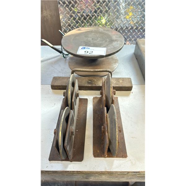 REVOLVING WELDERS TABLE, 2 MATERIAL ROLLERS & TORCH GUIDE