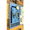 Image 2 : UNIVERSAL TEST DIAL INDICATOR SET IN A CASE