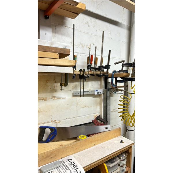 WOOD WORKERS LOT OF ASSORTED TOOLS - 11 ASSORTED CLAMPS, 2 SAWS, RULERS + SQUARES, MITER BOX & 2