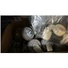 Image 3 : 3 BOXES OF ASSORTED CASTORS, TIRES & WHEELS