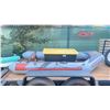Image 2 : SEVY MARINA 310 INFLATABLE 10' BOAT WITH HARDWOOD PLANK FLOOR, SEAT, 2 OARS, FOOT PUMP & STORAGE