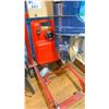 Image 5 : HONDA 7.5 OUTBOARD 4 STROKE MOTOR WITH SHORT LEG, MOBILE STAND & GAS TANK