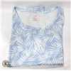 Image 1 : NEW IYLA PLUS INTERLOCKING CREW NECK TEE IN A PALM