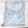 Image 1 : NEW IYLA PLUS INTERLOCKING CREW NECK TEE IN A PALM