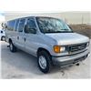 Image 2 : FORD E350 2004 APP  DUP/T-DON