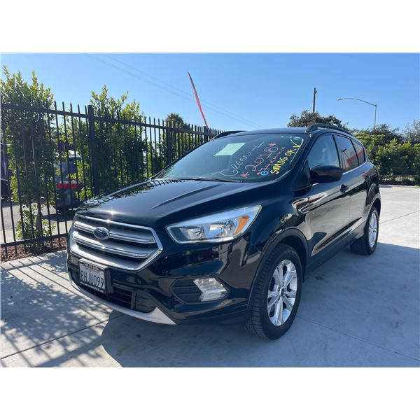 FORD ESCAPE 2018 WAIT/TITLE