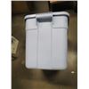 Image 2 : TOTE C/W LID