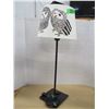 Image 1 : TABLE LAMP WITH OWL SHADE