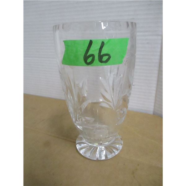 ESTATE/COLLECTABLE:  CRYSTAL VASE