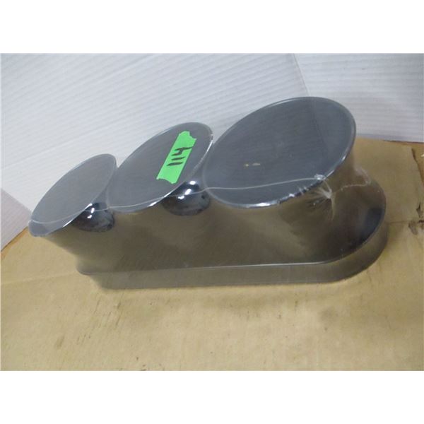ESTATE/NEW:  SET OF 3 PLANT POTS & TRAY