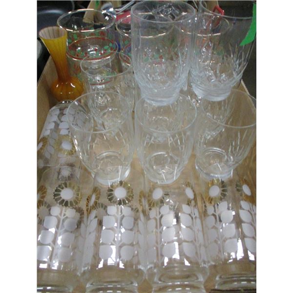 ESTATE:  FLAT C/W ASSORTED GLASSES