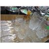 Image 3 : ESTATE:  FLAT C/W ASSORTED GLASSES
