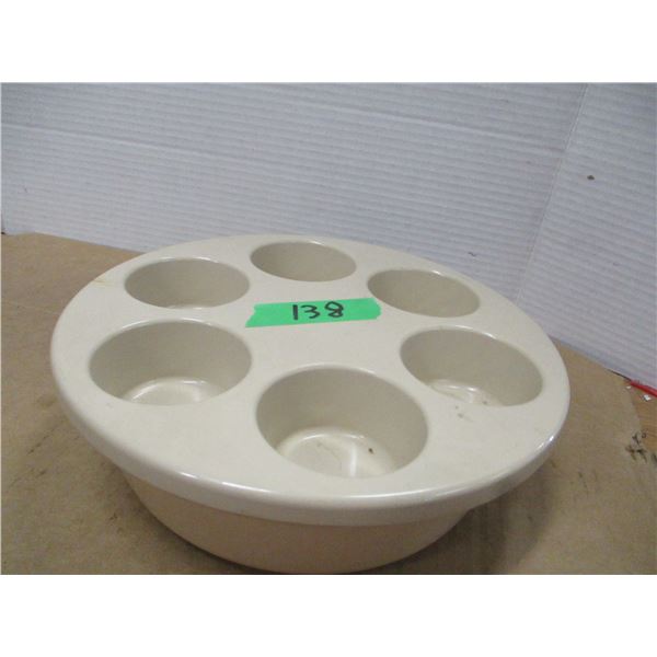 ESTATE:  MICROWAVE MUFFIN PAN