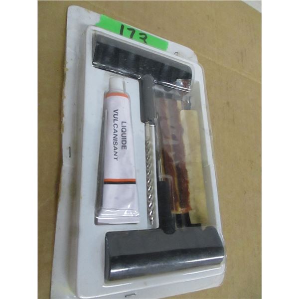 TUBELESS TIRE REPAIR KIT