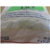 Image 2 : BAG C/W GLUE STICKS
