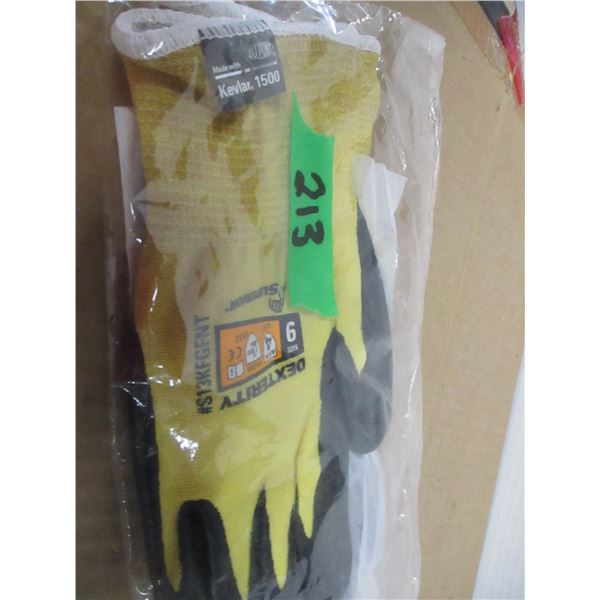 STORE CLOSE-OUT/NEW:  YELLOW & BLACK GRIP GLOVES (SIZE 9) - PAIR