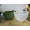 Image 3 : ESTATE:  PLASTIC PAIL, PITCHER & BOWL