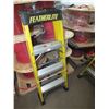 Image 1 : 4ft Featherlite Ladder