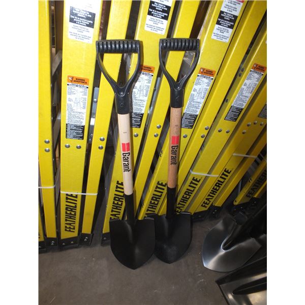 2 Spade Shovels