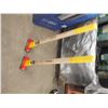 Image 1 : 2 6lbs Sledge Hammers