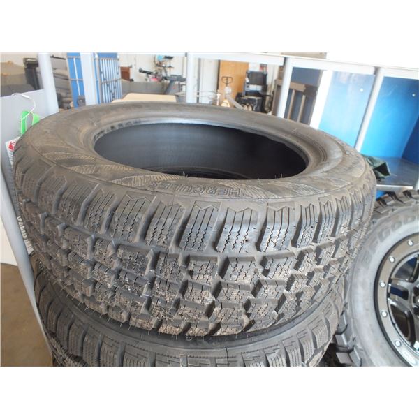 1 Hercules Avalanche Tire