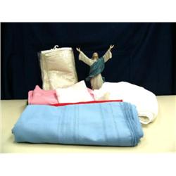 Lot of: figure of Christ, lace table clothes, and linens (246)