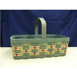 Basket with hearts (244)