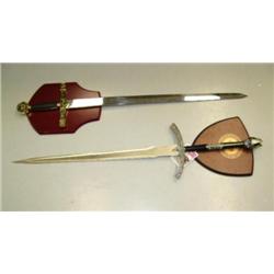 Lot of 2 swords (8888)