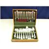 Image 1 : 12 piece setting of silverware (246)