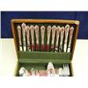 Image 3 : 12 piece setting of silverware (246)