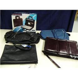 Lot of 5 leather bags (241)
