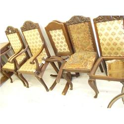 Set of 6 carved oak Queen Anne legged chairs - 2 need re-gluing (241)