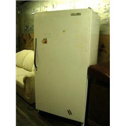 Whirlpool upright freezer (210)