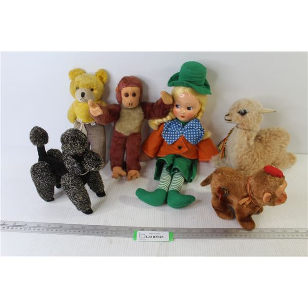 Vintage Toys - Wind-up Monkey - Stuffed Animals - Doll