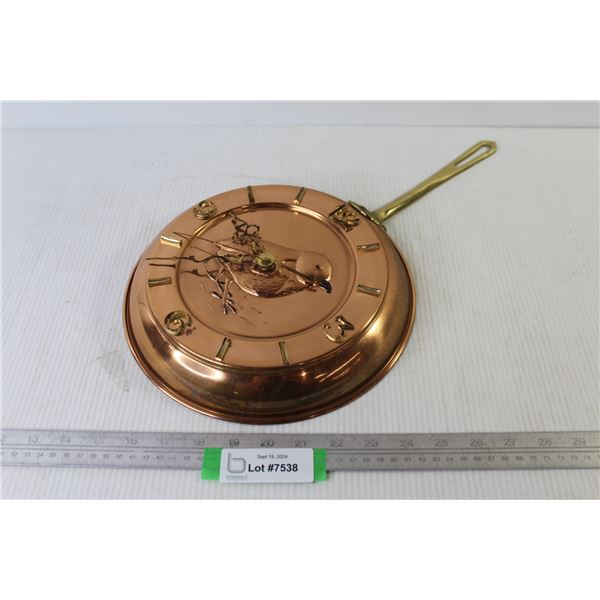 Copper & Brass Frying Pan Clock we/Embossed Bird (battery operated - untested)