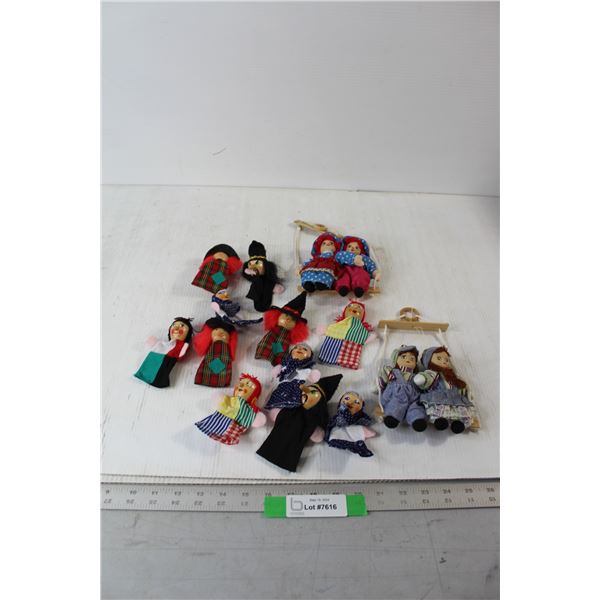 (2) Hanging Swinging Puppets, (11) Finger Puppets