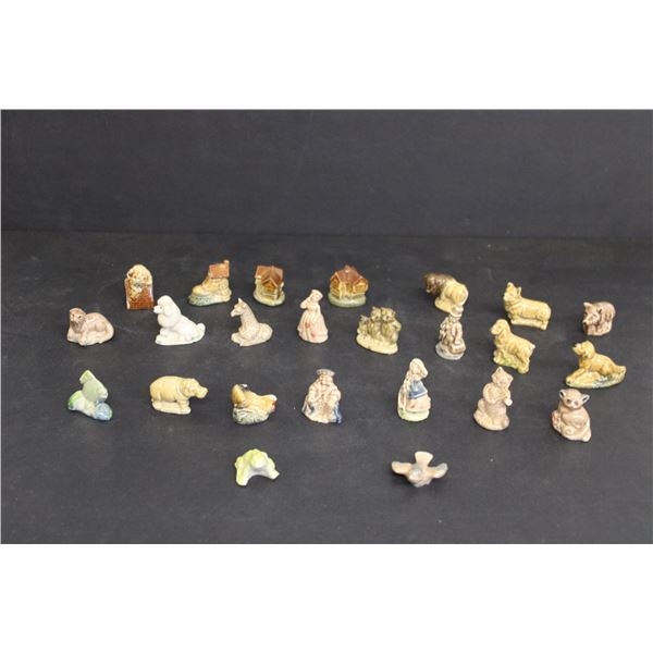 (24) Red Rose Tea Figurines