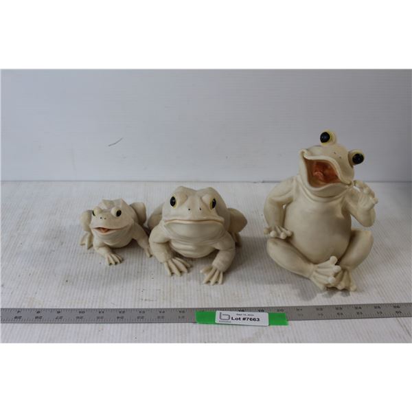 (3) Frog Figurine Decorations