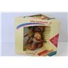 Image 2 : Little Sentiments Figurine - Fix Your Chevrolet Handbook - Pastel Crayon Set