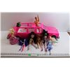 Image 1 : Vintage Barbie-style Limo & (7) Toy Dolls