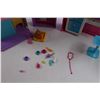 Image 4 : Barbie Pet Care Center w/accessories (Missing 1 pc as per consigner)