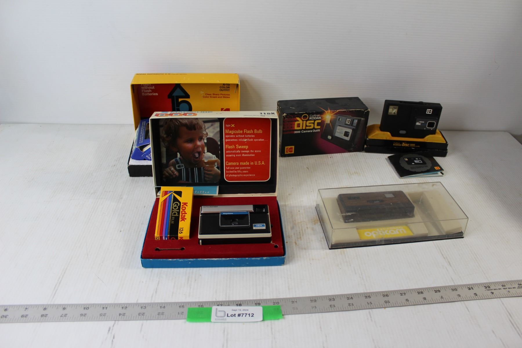 (4) Vintage Cameras in Original Boxes - Kodak, Carson Opticam, X ...
