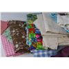 Image 3 : Assorted Fabric Pieces